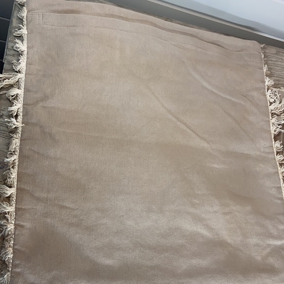 (2) Pottery Barn Boho Chic Moroccan Wedding Blanket Pillow Cover Sham 24" Cream - Picture 2 of 6